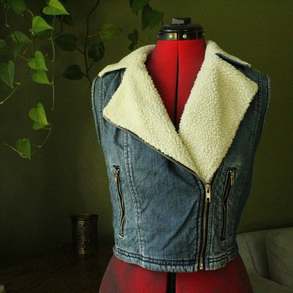 Bullhead Black Denim Vest - Picture 3 of 7